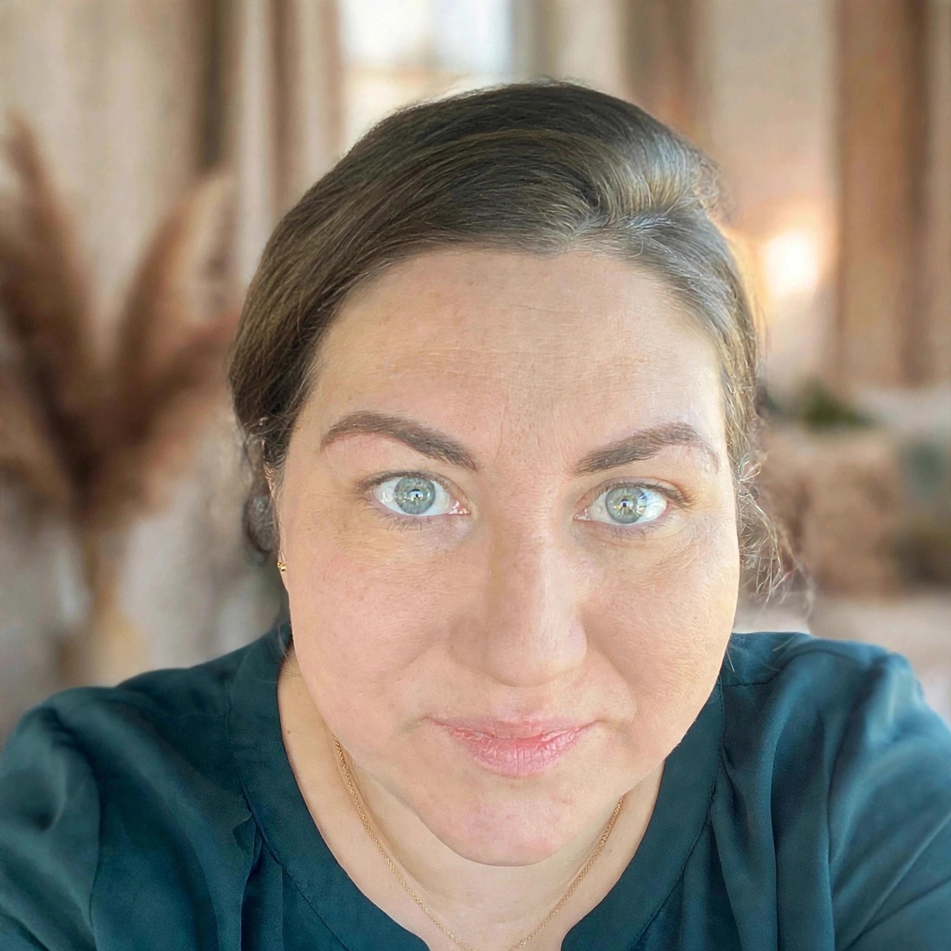 Bailey, founder of Solace Tarot Guide